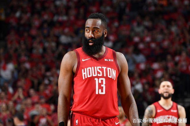 京媒:周琦愿加盟首钢 结果取决于两队谈判结果